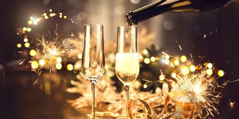 Champagne et ambiance festive du réveillon au restaurant Le Cathédrale Gourmand à Chartres – dîner gastronomique de la Saint-Sylvestre 2026 avec musique en direct.